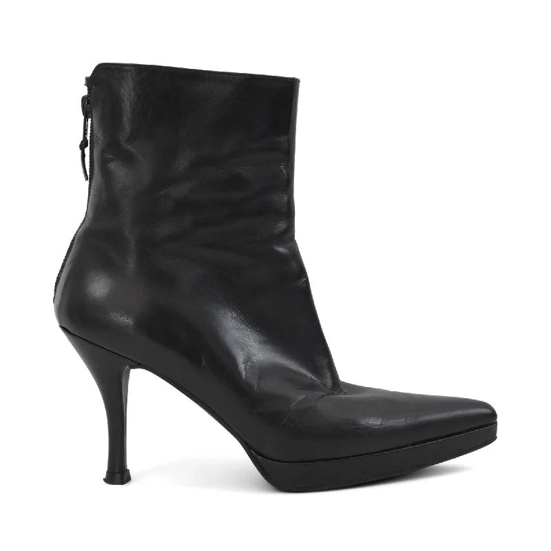 Stuart Weitzman Ankle Booties - Women's 7