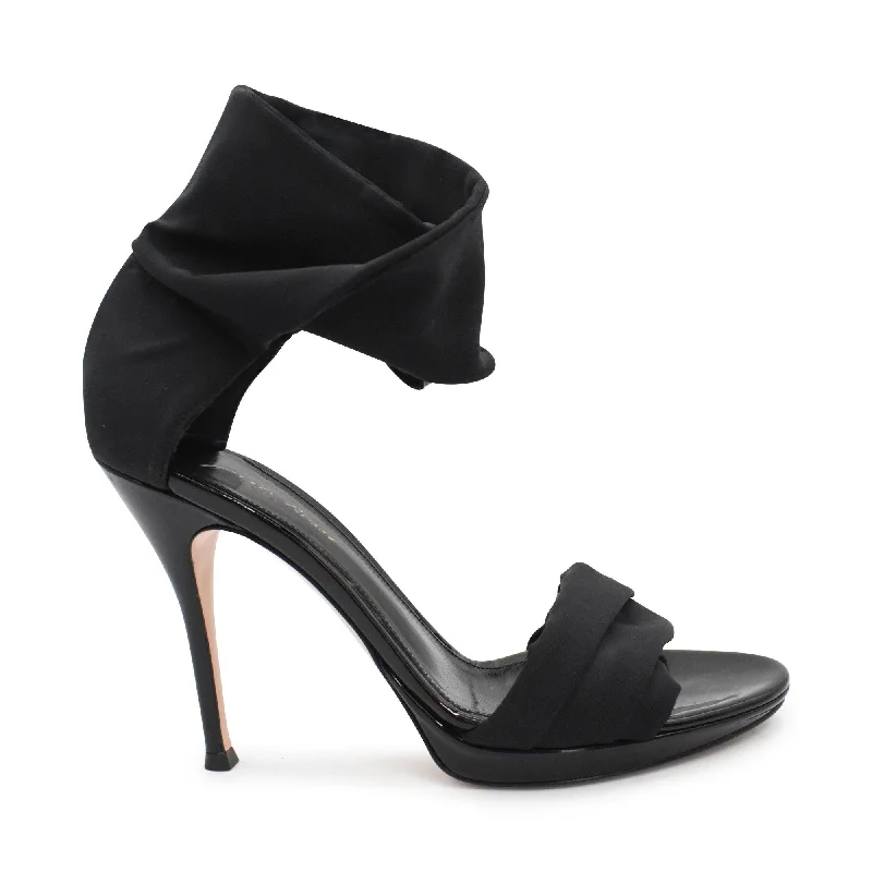 Gianvito Rossi Heels - Women's 39